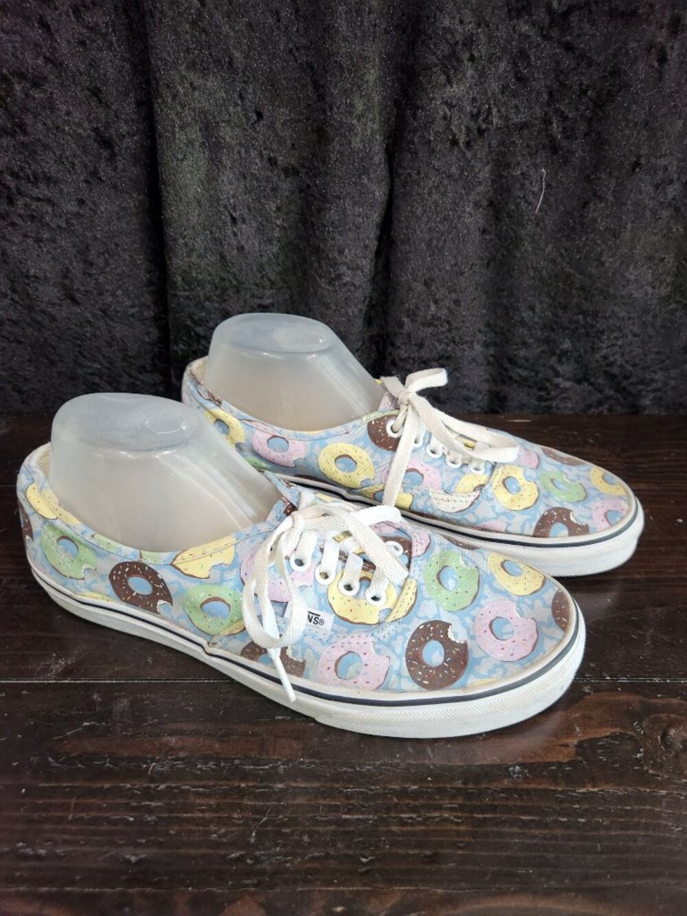 VANS Authentic "Donuts Munchies Sprinkles Blue" Men’s Size 9.5 / Women’s 11 - Picture 3 of 8